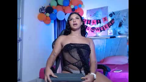 Snapshot of aisha299 chatting on 17, 10, 2025 aisha299 online show from 17, 10, 2025