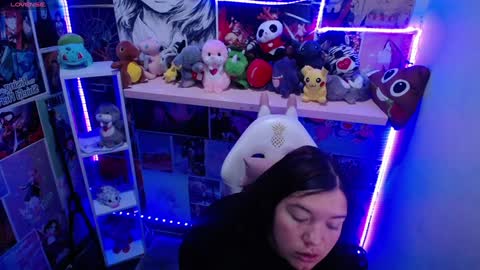 Snapshot of aisha_beneth chatting on 20, 12, 2024     online show from 20, 12, 2024