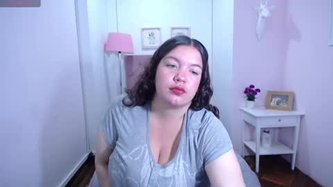 Snapshot of aisha_beneth chatting on 11, 2, 2025     online show from 11, 2, 2025
