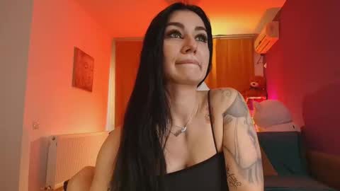 Lora online show from 22, 11, 2025