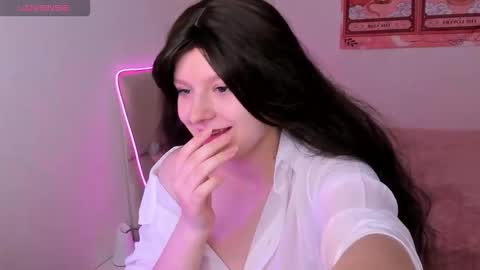 Aisha online show from 11, 10, 2025