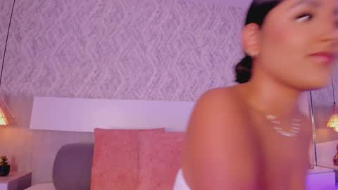 Aisha online show from 12, 11, 2025