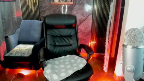 Miss Tatiana Independent Chaturbate Model online show from 21, 11, 2025