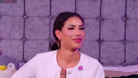 Queen Dumont   online show from 24, 2, 2026