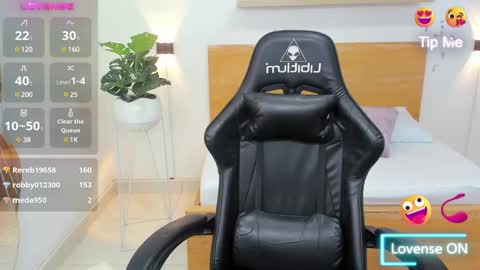 Aixa Burgos online show from 14, 2, 2025