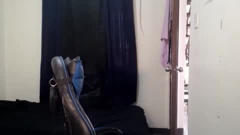 aj_daksxx online show from 22, 4, 2026