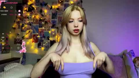 Snapshot of akari_moon3 chatting on 12, 2, 2026 Akari online show from 12, 2, 2026