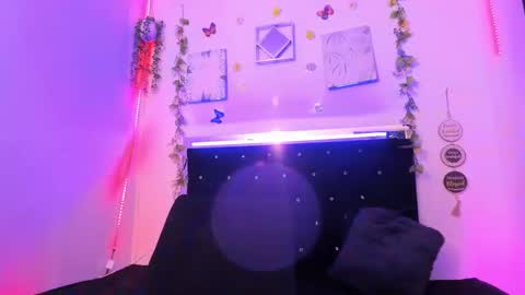 akarirosetti online show from 22, 9, 2025