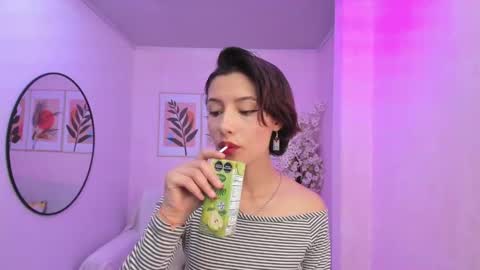 Snapshot of akaza_hakuji_ chatting on 7, 2, 2025 Azaka online show from 7, 2, 2025