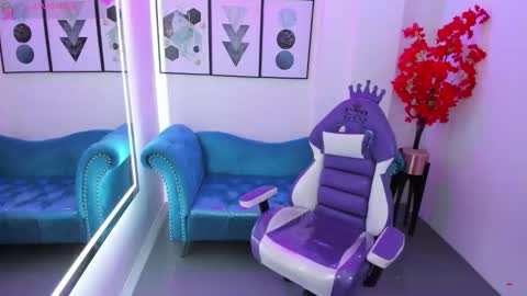 Snapshot of akaza_hakuji_ chatting on 20, 9, 2025 Azaka online show from 20, 9, 2025