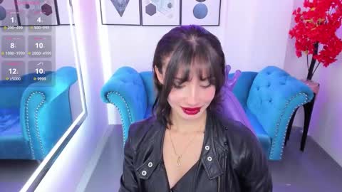 Snapshot of akaza_hakuji_ chatting on 4, 11, 2025 Azaka online show from 4, 11, 2025