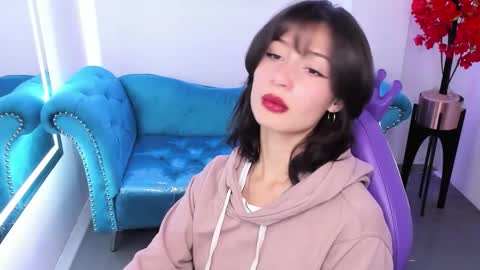 Snapshot of akaza_hakuji_ chatting on 16, 12, 2025 Azaka online show from 16, 12, 2025