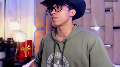 akazaboy online show from 25, 2, 2026