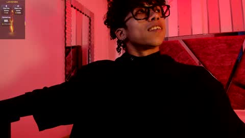Snapshot of akazaboy chatting on 8, 5, 2026 akazaboy online show from 8, 5, 2026