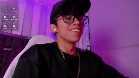 Snapshot of akazaboy chatting on 14, 5, 2026 akazaboy online show from 14, 5, 2026