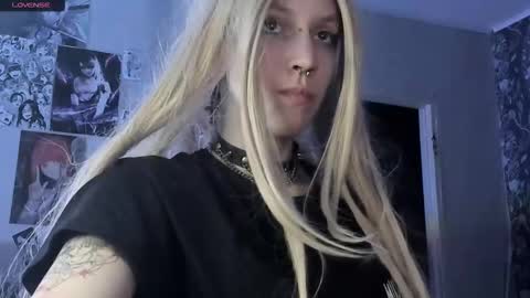 Snapshot of akira_ivyy chatting on 13, 9, 2025 Akira online show from 13, 9, 2025