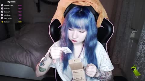 akirahartyx online show from 27, 12, 2024