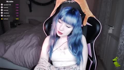 akirahartyx online show from 29, 12, 2024