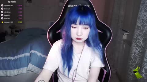 akirahartyx online show from 24, 2, 2025