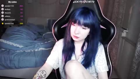 akirahartyx online show from 22, 9, 2025