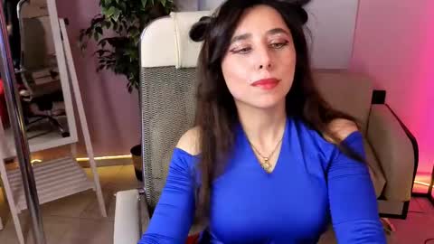 help me reach 25 thumbs up online show from 13, 10, 2025