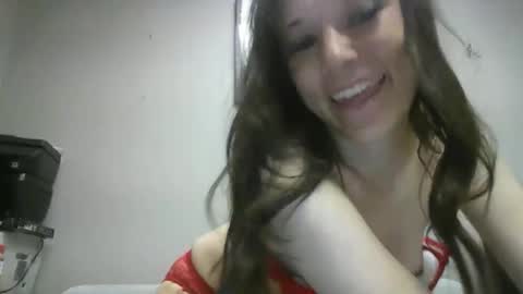 Snapshot of akizzy021 chatting on 18, 5, 2026 akizzy021 online show from 18, 5, 2026