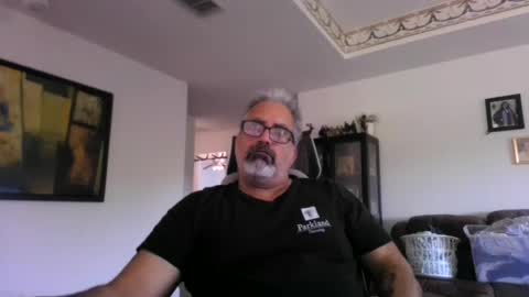 Snapshot of aladdin31673 chatting on 3, 7, 2026 aladdin31673 online show from 3, 7, 2026
