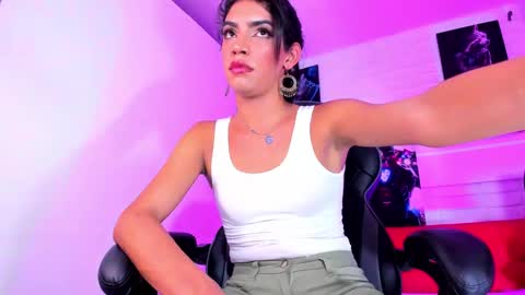 Snapshot of alahia__rodriguez chatting on 20, 12, 2024 Alahia Rodriguez online show from 20, 12, 2024