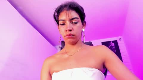 Alahia Rodriguez online show from 17, 11, 2025