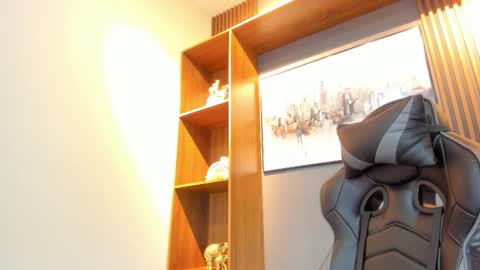 Alahia Rodriguez online show from 10, 1, 2026