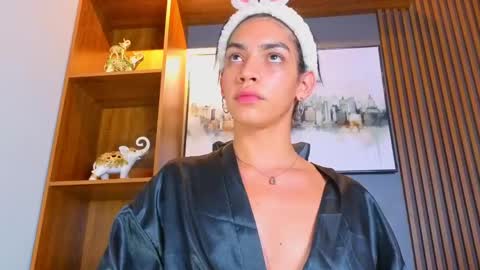 Snapshot of alahia__rodriguez chatting on 21, 5, 2026 Alahia Rodriguez online show from 21, 5, 2026