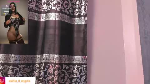 Snapshot of alahia_dangelo_ chatting on 30, 4, 2026 ALAHIA online show from 30, 4, 2026