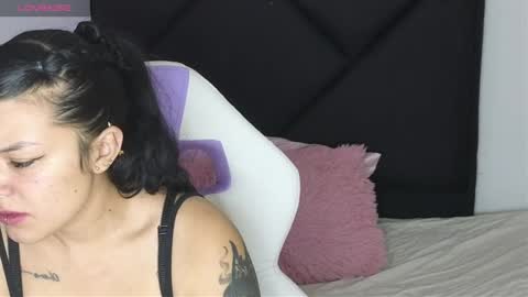 Snapshot of alahia_demon chatting on 11, 1, 2025 alahia online show from 11, 1, 2025