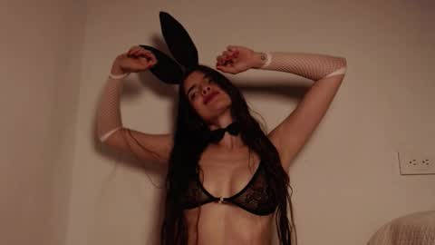           online show from 17, 10, 2025