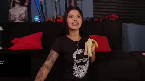 Snapshot of alaia_asuka chatting on 2, 3, 2025 Alaia online show from 2, 3, 2025
