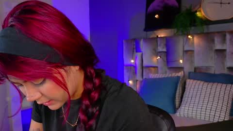  Alaia  online show from 6, 10, 2025