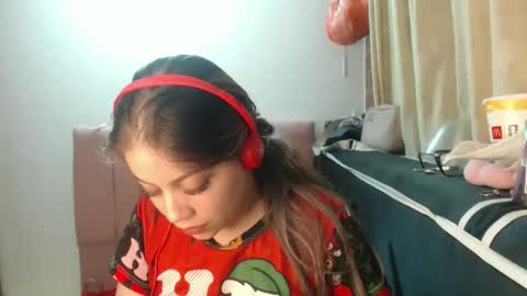 alaina_blessed online show from 12, 5, 2026