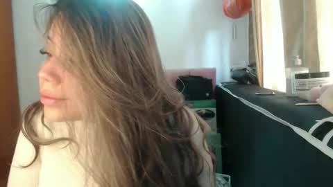 alaina_blessed online show from 19, 5, 2026