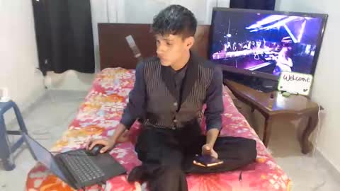 Snapshot of alan048 chatting on 2, 5, 2026 ALAN online show from 2, 5, 2026