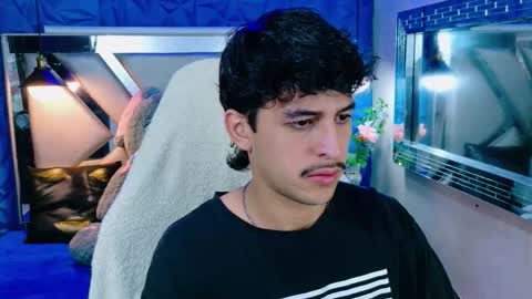 Snapshot of alan_del_reyy chatting on 8, 1, 2026 alan del reyy online show from 8, 1, 2026