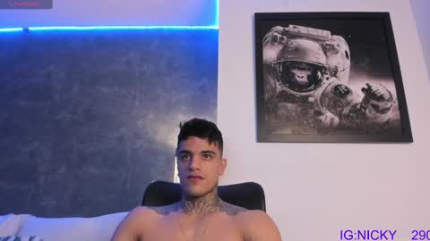 Snapshot of alan_morrys chatting on 8, 3, 2025 alan_morrys online show from 8, 3, 2025
