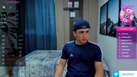 Alan  Kevin can we reach 100 thumbs up please guys  online show from 22, 1, 2025