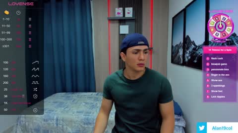 Alan  Kevin can we reach 100 thumbs up please guys  online show from 30, 1, 2025