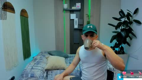 Snapshot of alan_nd_kevin chatting on 19, 4, 2026 Alan Kevin can we reach 100 thumbs up please guys online show from 19, 4, 2026