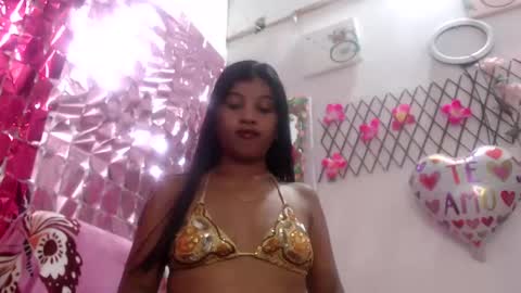 Snapshot of alana_2024 chatting on 21, 2, 2025 Working hours pm to am every day online show from 21, 2, 2025