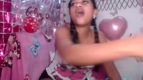 Snapshot of alana_2024 chatting on 1, 12, 2025 Working hours pm to am every day online show from 1, 12, 2025