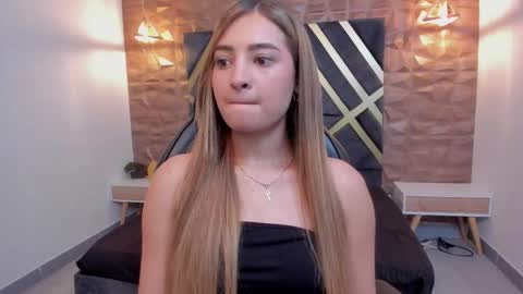 ALANA COX online show from 23, 12, 2025