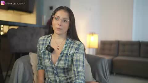 Snapshot of alana_gasparani chatting on 14, 7, 2026 Alana Gasparini online show from 14, 7, 2026