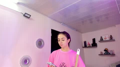 Maeve  online show from 31, 1, 2025