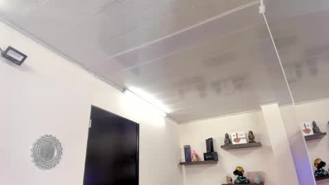 Maeve  online show from 19, 2, 2025